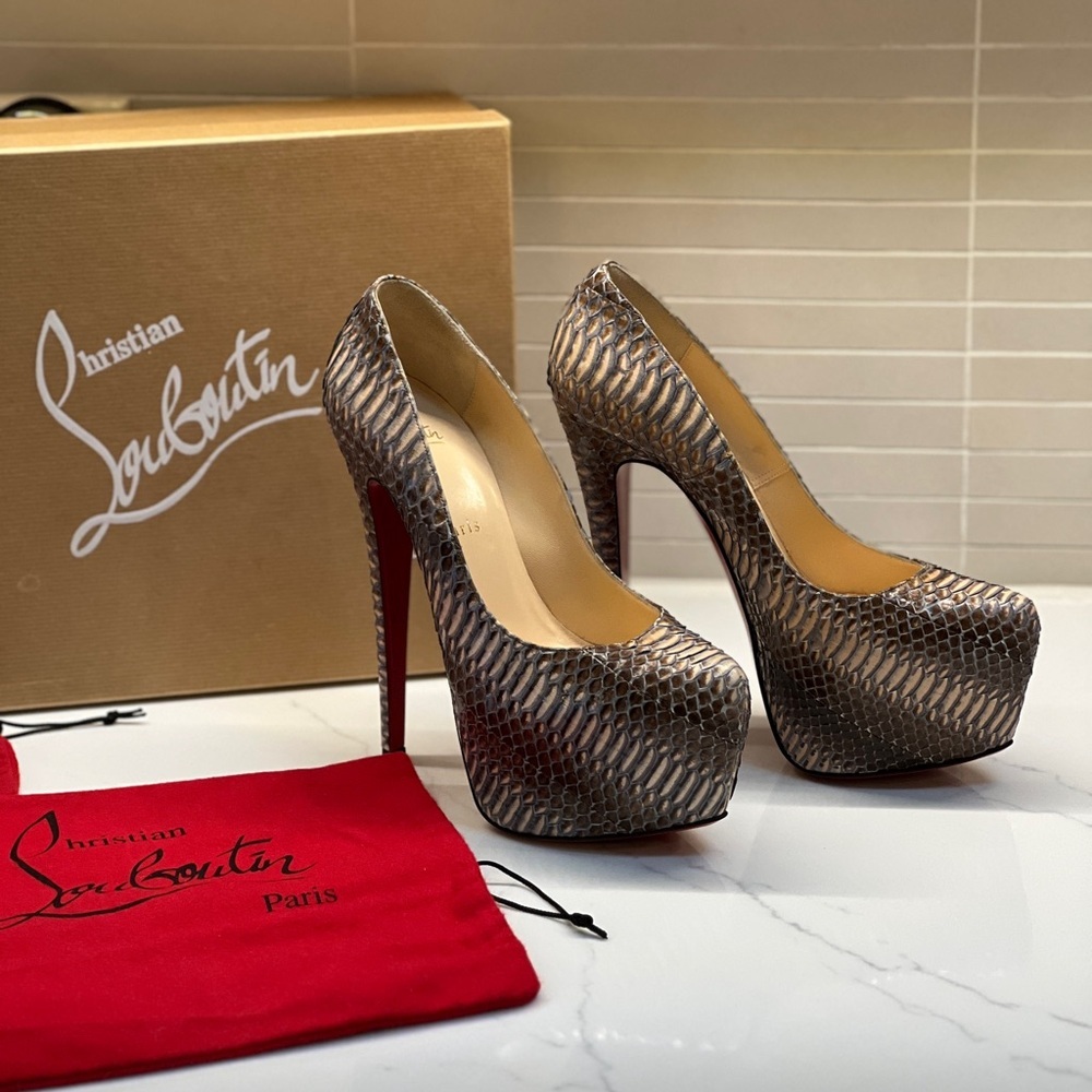 Christian Louboutin Daffodile Python‎ Pumps Women 39 Brown NWOT